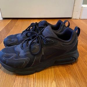 Nike Air Max 200 Triple Black